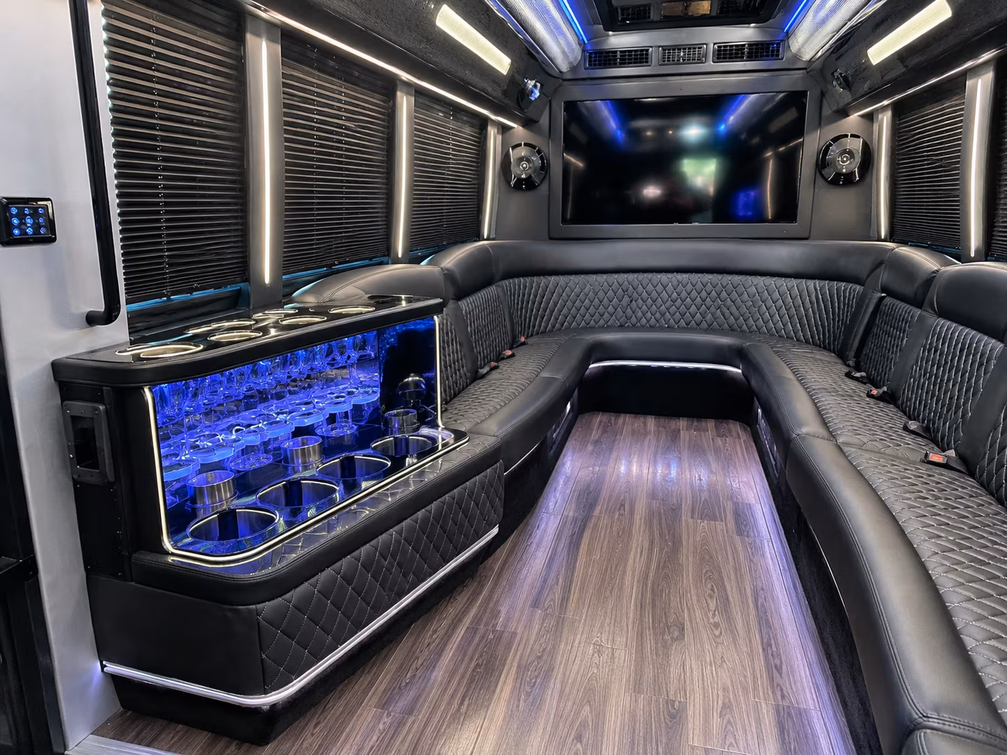 bus rentals for bands performers and touring groups in st paul