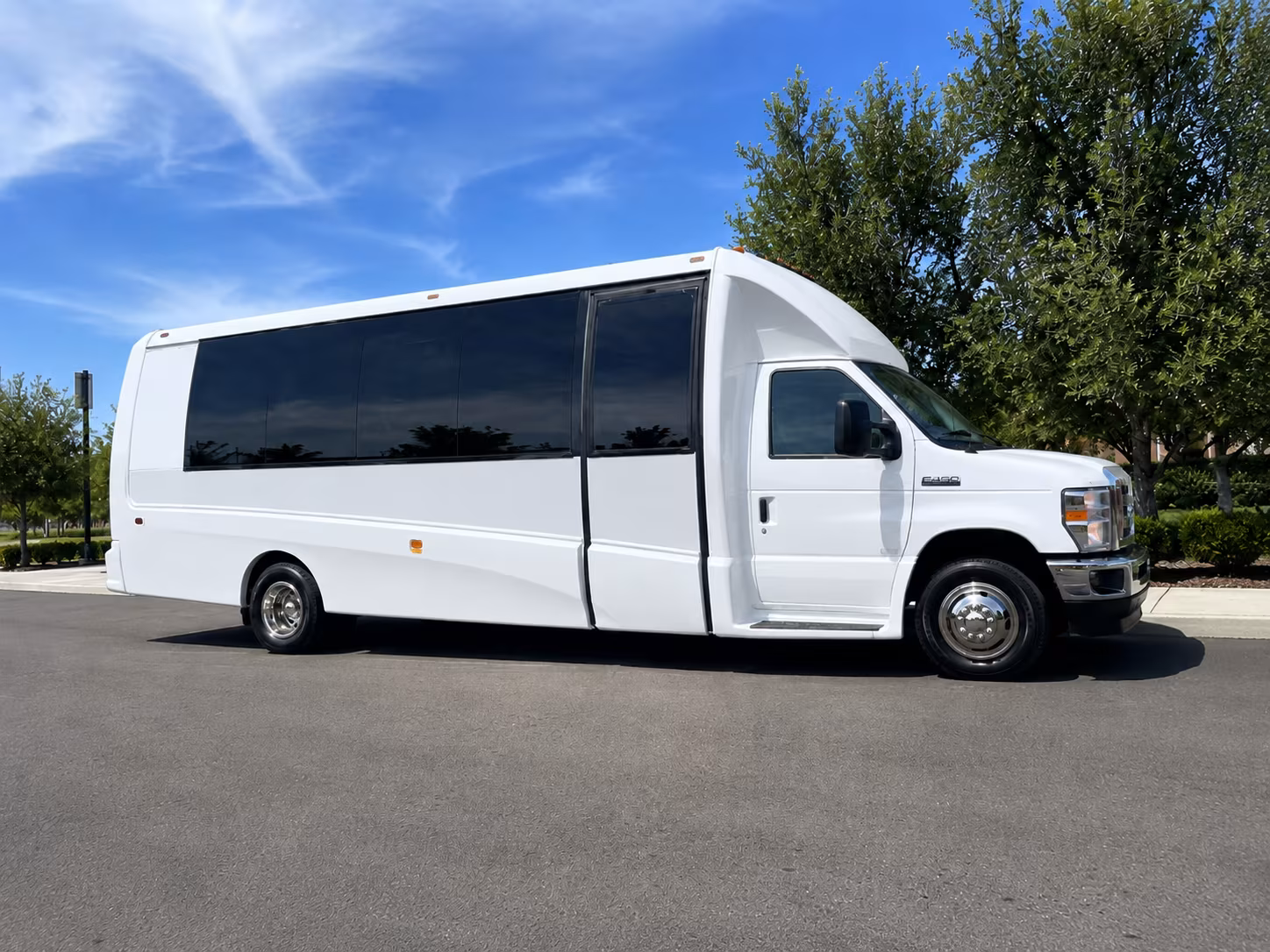 employee shuttle buses for st paul and twin cities commuters
