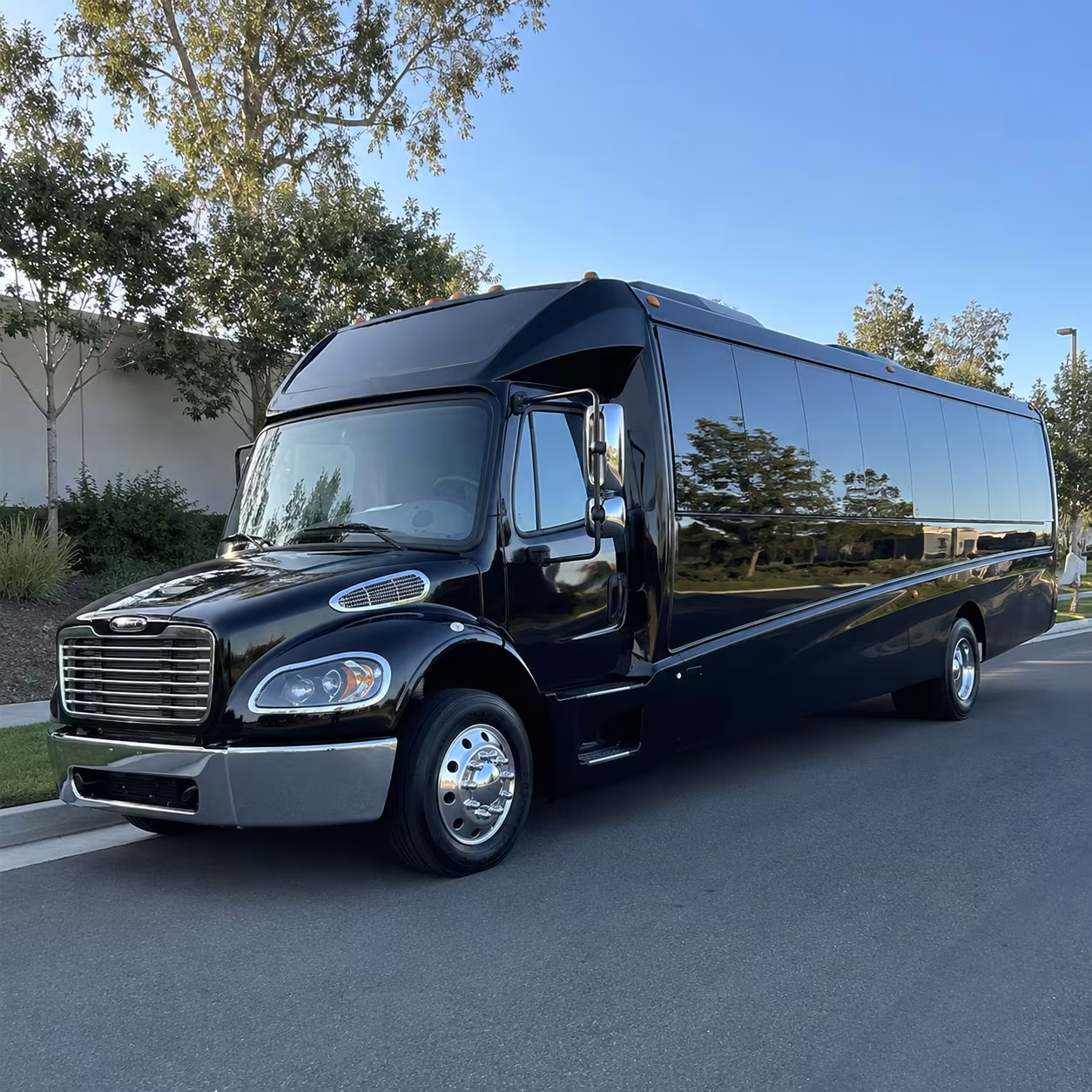 st paul 25 passenger minibus